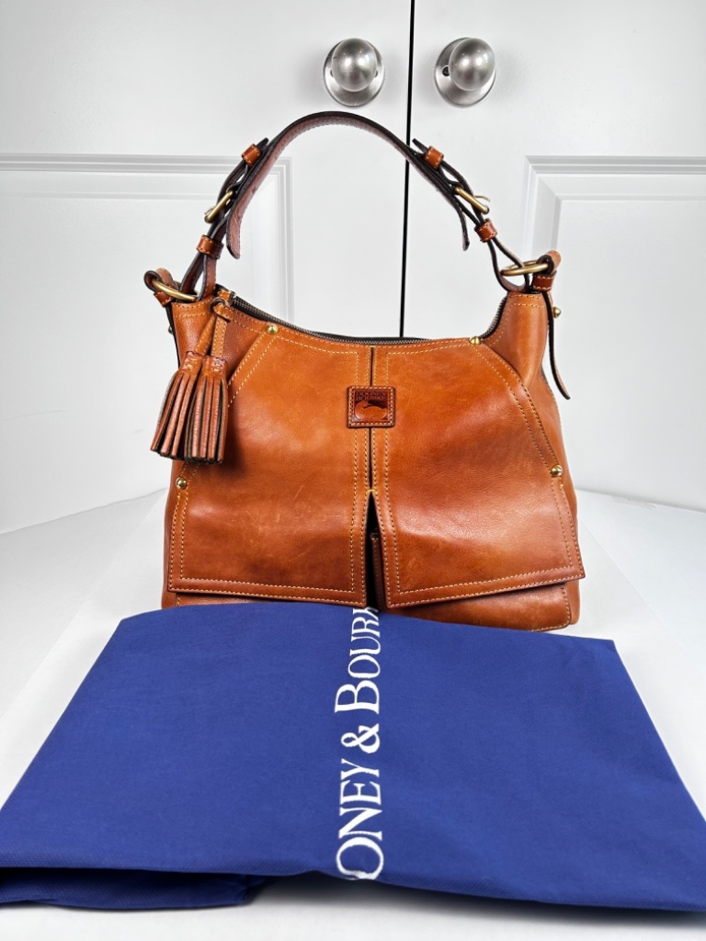 Dooney Bourke Shoulder Bag Purse Cognac Brown Leather Kingston Hobo Florentine